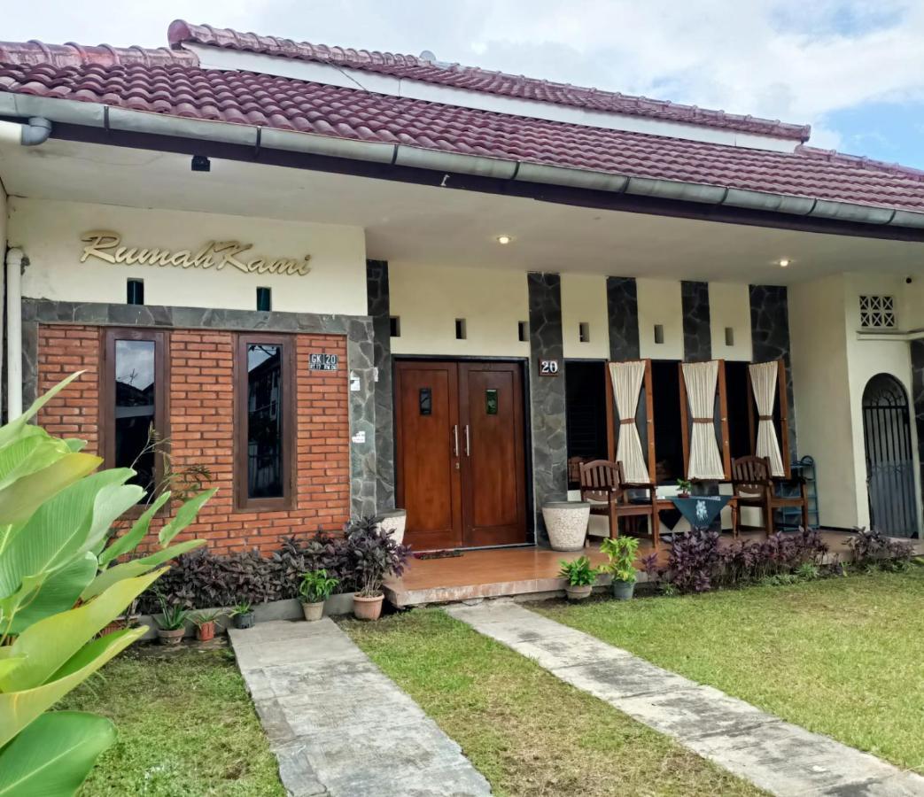 Rumah Kami Guest House Yogyakarta Ngoại thất bức ảnh